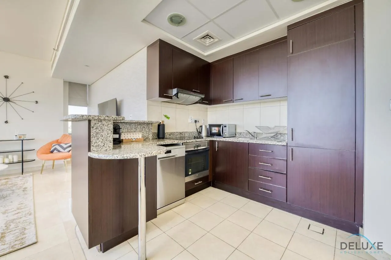 Limited Offer Cozy 2Br With Pool & Prime Location By Deluxe Holiday Homes Dubai Apartment