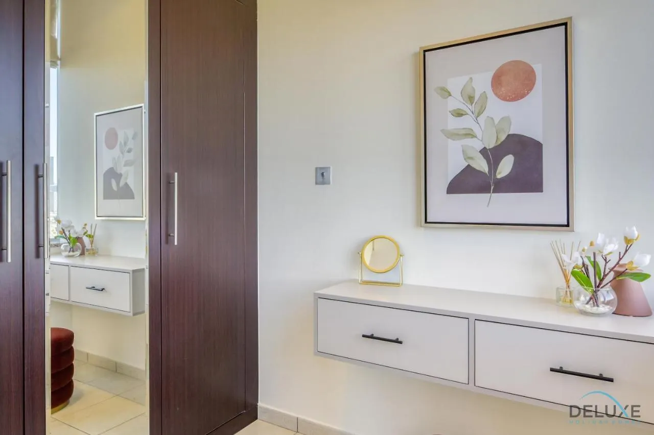 Limited Offer Cozy 2Br With Pool & Prime Location By Deluxe Holiday Homes Dubai United Arab Emirates